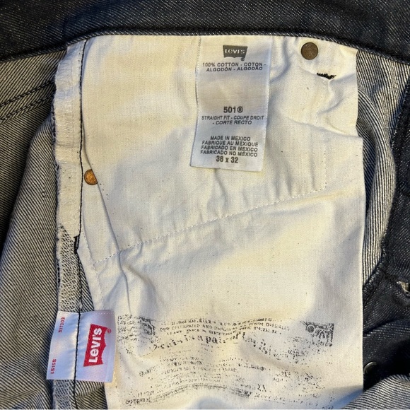 𝅺Levis Strauss 501 button fly jeans Size 36 x 32 like new! - Picture 5 of 9